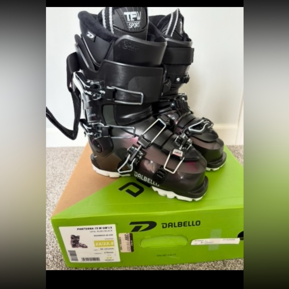 Dalbello Black Ski Boots